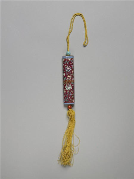 粉彩紅地番蓮紋牙籤筒