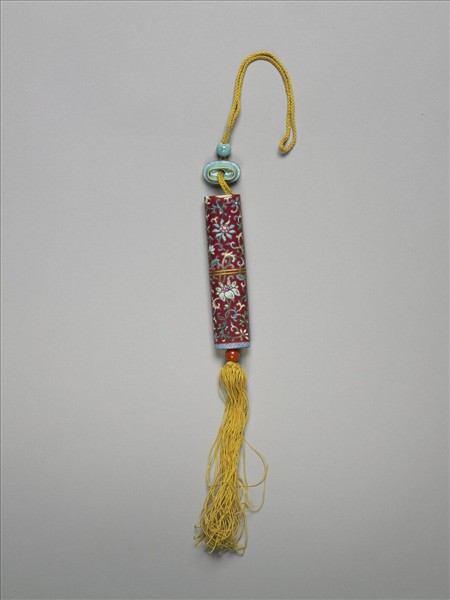 粉彩紅地番蓮紋牙籤筒