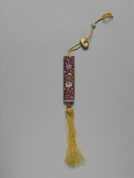 粉彩紅地番蓮紋牙籤筒