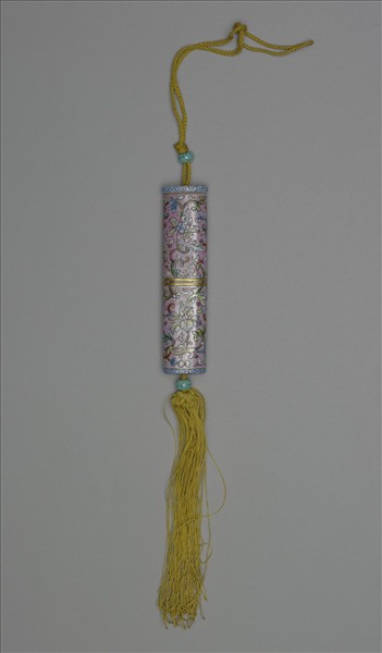 粉彩粉紅地纏枝花卉紋牙籤筒