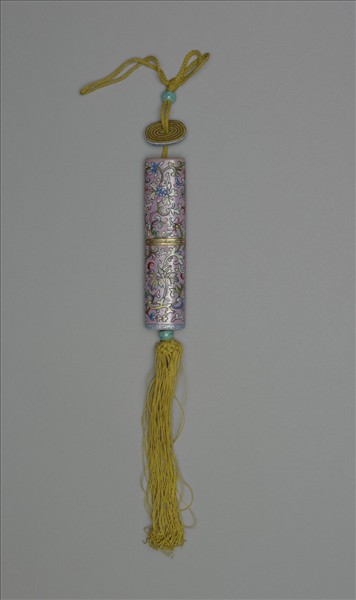 粉彩粉紅地纏枝花卉紋牙籤筒