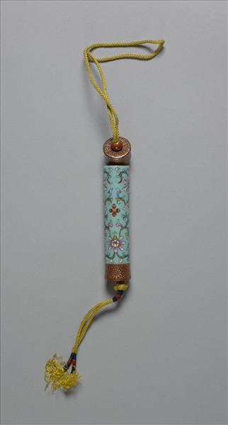 粉彩藍地番蓮紋牙籤筒