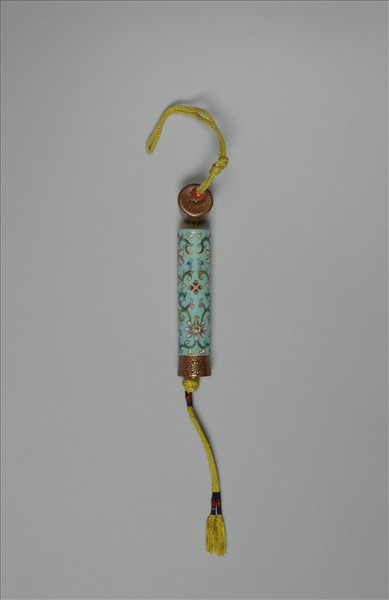 粉彩藍地番蓮紋牙籤筒