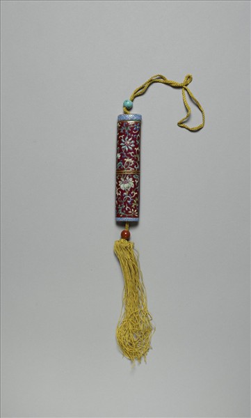 粉彩紅地番蓮紋牙籤筒