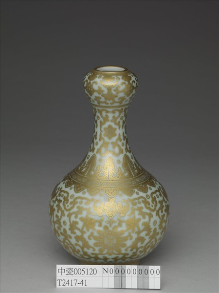 青瓷描金蒜頭瓶