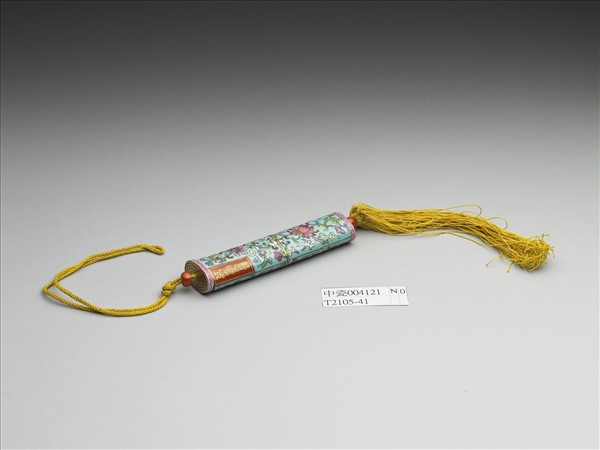 粉彩湖綠地纏枝花卉紋牙籤筒