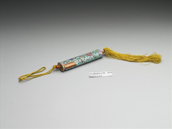 粉彩湖綠地纏枝花卉紋牙籤筒