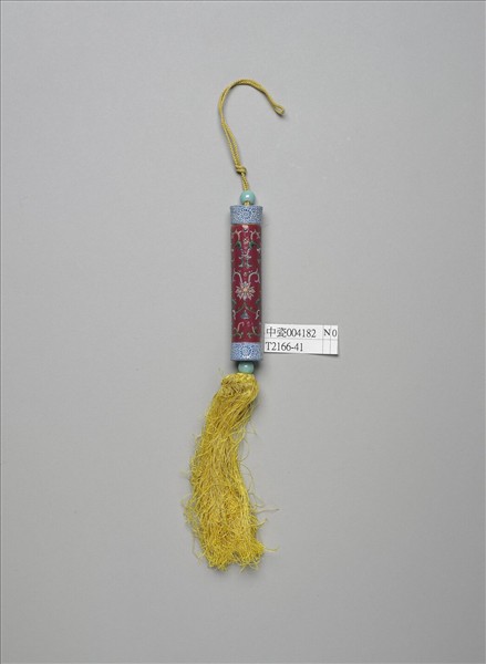 粉彩紅地番蓮紋牙籤筒