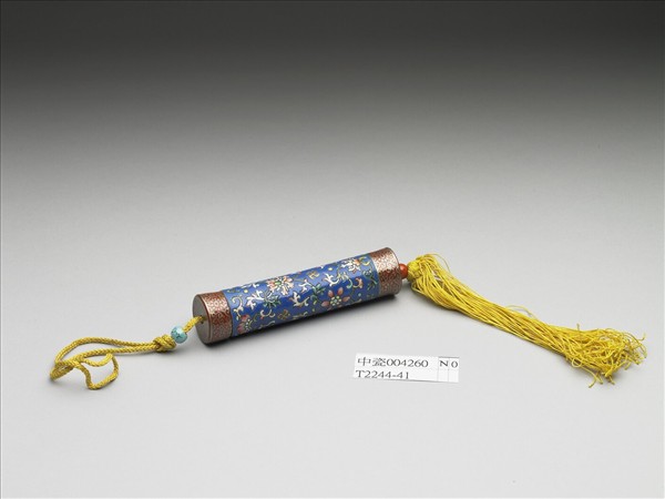 粉彩藍地番蓮紋牙籤筒