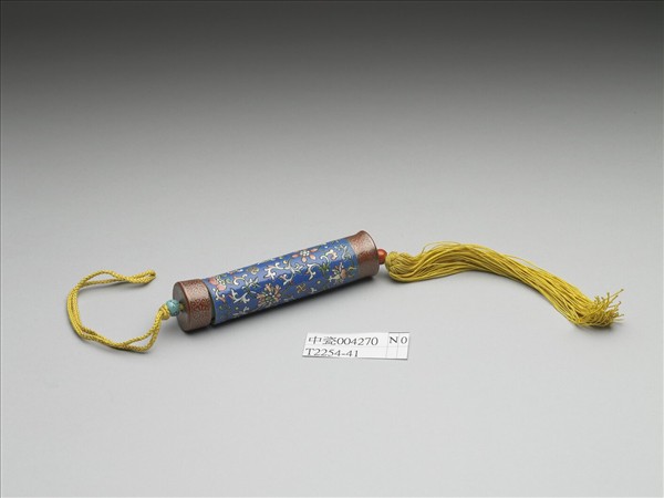 粉彩藍地番蓮紋牙籤筒