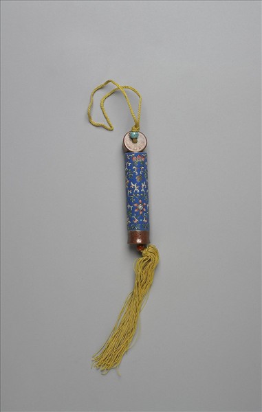 粉彩藍地番蓮紋牙籤筒