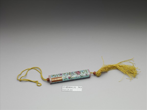粉彩湖綠地纏枝花卉紋牙籤筒