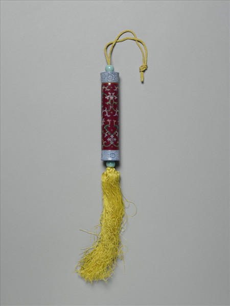 粉彩紅地番蓮紋牙籤筒