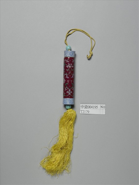 粉彩紅地番蓮紋牙籤筒