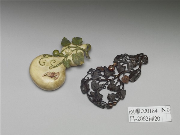 象牙雕蒲蘆式盒