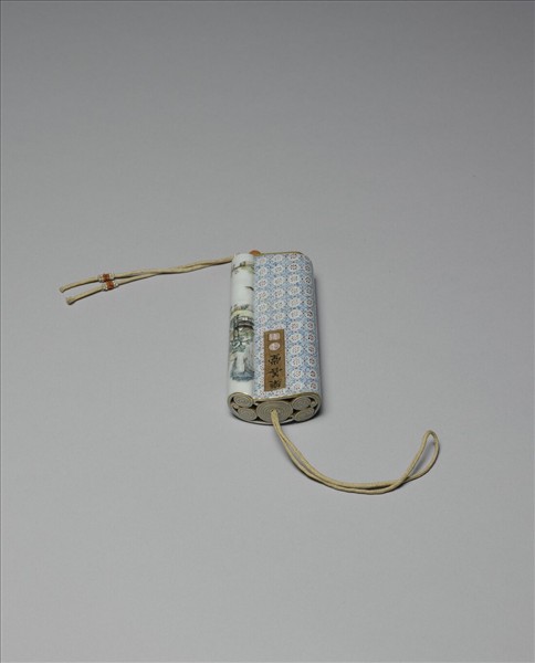 琺瑯彩山水人物牙籤筒