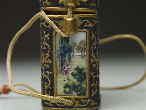 琺瑯彩西洋人物火鐮盒