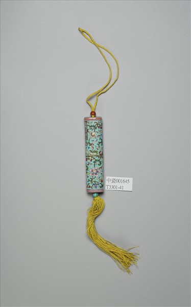 粉彩湖綠地纏枝花卉紋牙籤筒