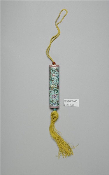 粉彩湖綠地纏枝花卉紋牙籤筒