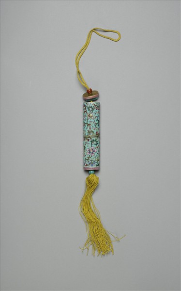 粉彩湖綠地纏枝花卉紋牙籤筒