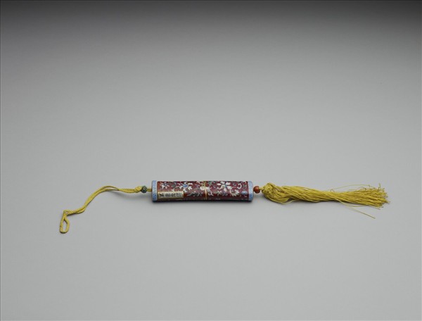 粉彩紅地纏枝花卉紋牙籤筒