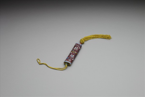 粉彩紅地纏枝花卉紋牙籤筒