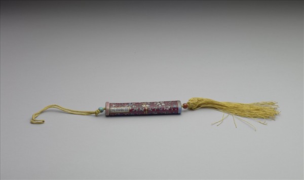 粉彩紅地纏枝花卉紋牙籤筒