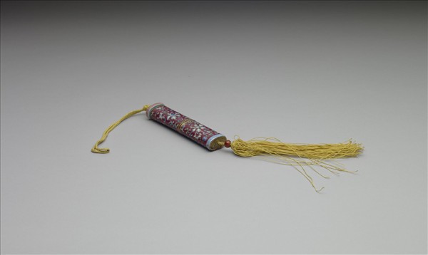 粉彩紅地纏枝花卉紋牙籤筒