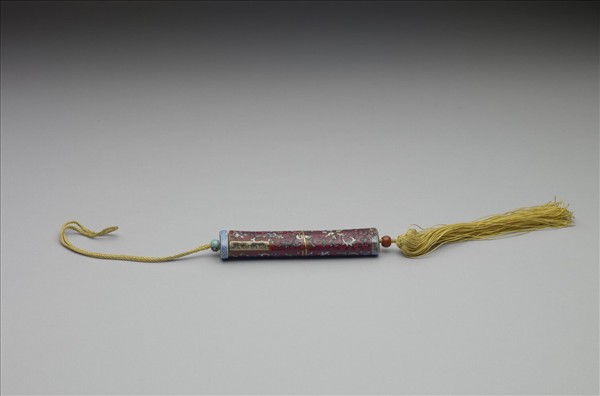 粉彩紅地纏枝花卉紋牙籤筒