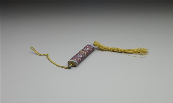 粉彩紅地纏枝花卉紋牙籤筒