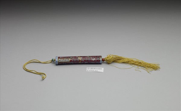 粉彩紅地纏枝花卉紋牙籤筒