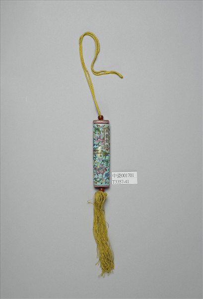 粉彩湖綠地纏枝花卉紋牙籤筒