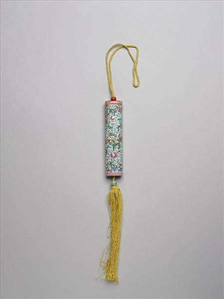 粉彩湖綠地纏枝花卉紋牙籤筒