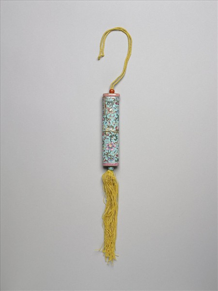 粉彩湖綠地纏枝花卉紋牙籤筒