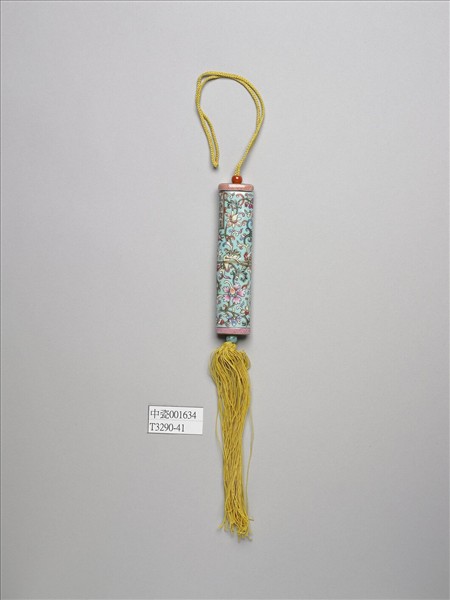 粉彩湖綠地纏枝花卉紋牙籤筒