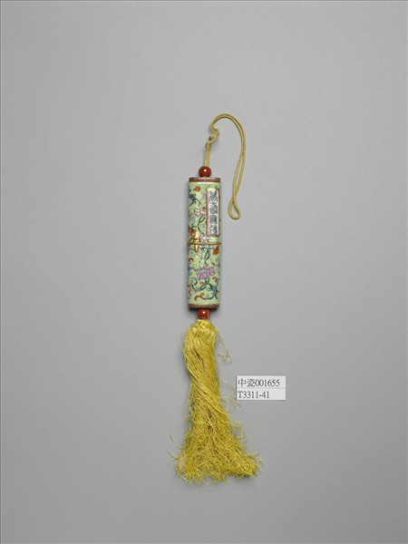 粉彩草綠地纏枝花卉紋牙籤筒