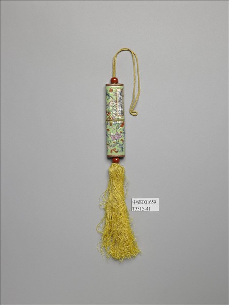 粉彩草綠地纏枝花卉紋牙籤筒