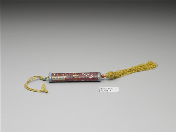 粉彩紅地纏枝花卉紋牙籤筒