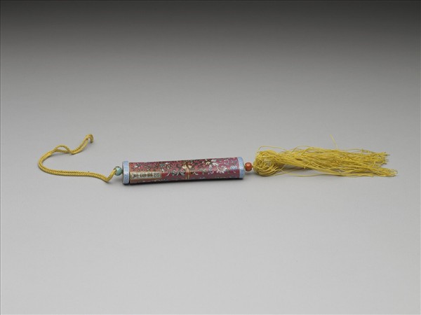 粉彩紅地纏枝花卉紋牙籤筒