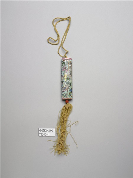 粉彩湖綠地纏枝花卉紋牙籤筒