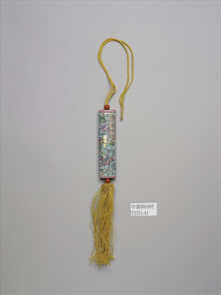 粉彩湖綠地纏枝花卉紋牙籤筒