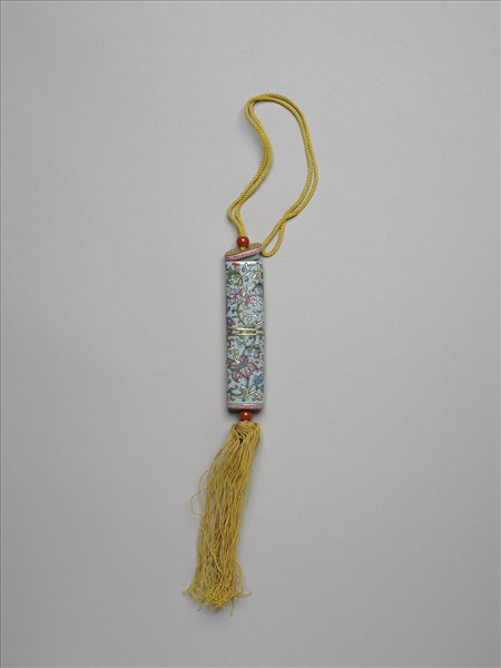 粉彩湖綠地纏枝花卉紋牙籤筒