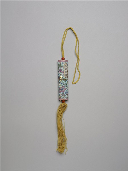 粉彩湖綠地纏枝花卉紋牙籤筒