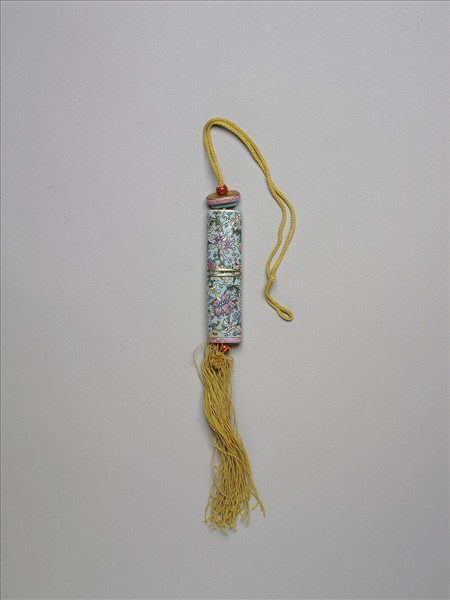 粉彩湖綠地纏枝花卉紋牙籤筒