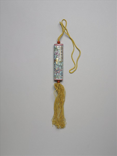 粉彩湖綠地纏枝花卉紋牙籤筒