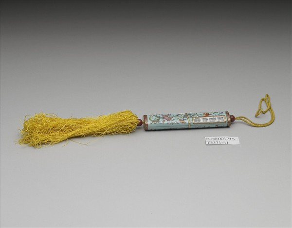 粉彩湖綠地纏枝花卉紋牙籤筒