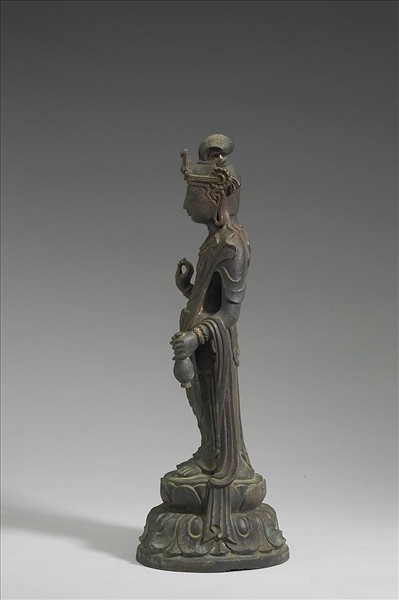 日本 白鳳時代 銅鎏金 菩薩立像