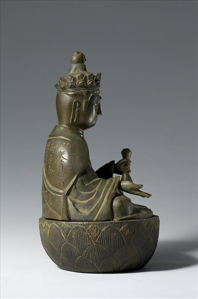 日本 室町時代 元龜三年（1572） 銅鎏金 十一面觀音菩薩坐像