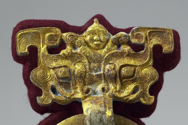 銅鎏金人形獸面紋鋪首（一對）