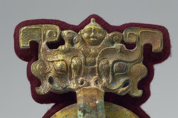 銅鎏金人形獸面紋鋪首（一對）